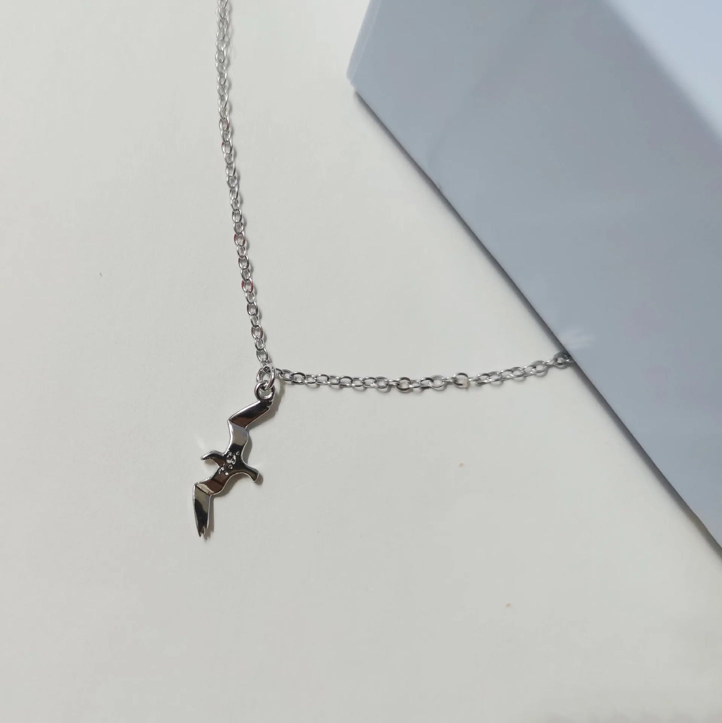 Fashion Star Taylor Swift 1989 Seagull Clavicle Necklace Sea Bird Charm Fine Necklace Simple Jewelry Accessories Gift